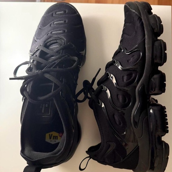 Nike Black Sports Shoes